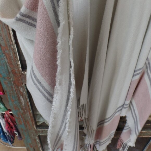 Siizu Causebox COLAB Stripe Poncho Scarf Fringe Shawl OS NWOT - Picture 6 of 8